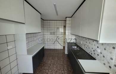 Imagem 5: Belíssimo apto. a Venda no centro de Jacareí/SP - 3 dormitórios - 2 banheiros - 108m² - em