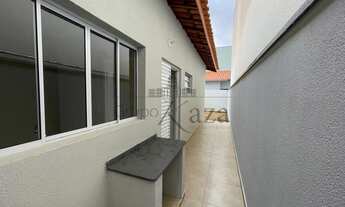 Imagem 5: Casa - Jacareí - Jardim Emília - 2 Dormitórios - 1 Suite -80m²