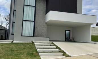 Imagem: Casa nova de 290m² com 3 suítes amp