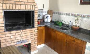 Imagem 4: Casa para venda tem 220 metros quadrados com 3 quartos