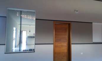 Imagem 2: Casa para venda com 111 metros quadrados com 3 quartos sendo 1 suíte