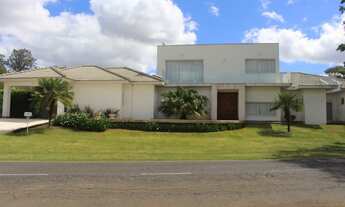 Imagem 4: Lago Azul Casa em ótima localização em bela esquina muito arborizada com 4 Suítes