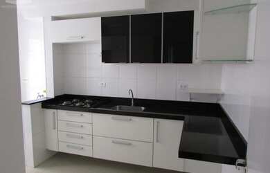 Imagem 2: Apto no Ed. Del Giardino III , 54 mts / repleto de armários