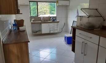 Imagem 6: Casa de condomínio para venda tem 236 metros quadrados com 3 quartos