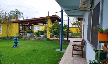 Imagem 4: Casa na praia com 275 m² de construção, com 3 quartos no Jardim Britânia - Caraguatatuba