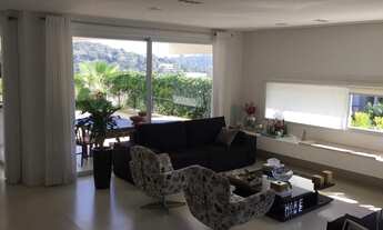 Imagem 2: Casa de condomínio para aluguel e venda possui 500 metros quadrados com 4 quartos