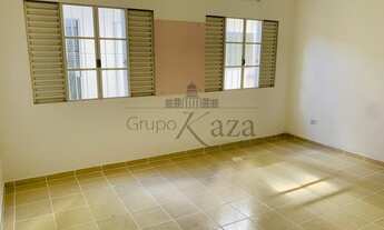 Imagem 7: Casa para aluguel possui 250 metros quadrados com 5 quartos em Vila Ema - São José dos Cam