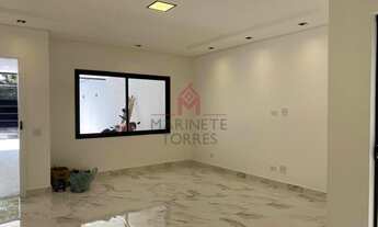 Imagem 3: Sobrado Com piscina para venda com 204 metros quadrados com 3 quartos