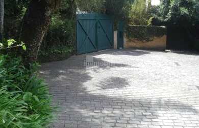 Imagem 6: Casa Comercial no Miolo da Granja Viana próximo da Rod. Raposo Tavares