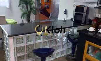 Imagem 4: Casa de 2 Qts ( 1 suíte master) e 2 apts anexos no bairro Centro - Petrópolis/RJ