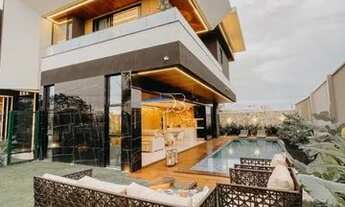 Imagem 4: Mansão de esquina e frente praça na Cidade Alpha Ceará