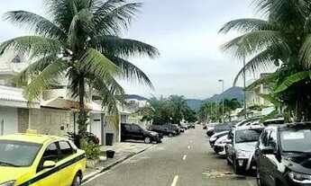 Imagem 2: Linda casa com 4 Quartos, sendo (suítes)- no condomínio Terra Américas.Recreio Dos Bandeir