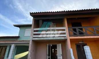 Imagem: Imóvel estilo duplex pertinho do mar no