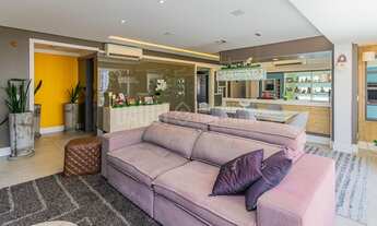 Imagem 4: INFRA DE CLUBE EM FRENTE AO GERMÂNIA!