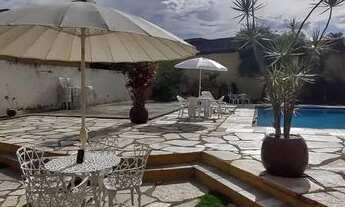 Imagem 5: Arniqueira Conj 4, Casa 4 qts, 3 suítes, lote 872m, condomínio só 1.400.000 Ac imóvel