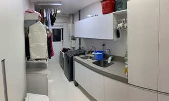 Imagem 7: Apartamento para venda possui 255 metros quadrados com 4 quartos