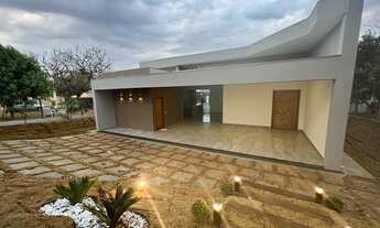 Imagem 2: Casa de condomínio para venda com 240 metros quadrados com 4 quartos