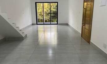 Imagem 5: Casa para Venda em Jandira, Jardim Bolívia, 3 dormitórios, 3 suítes, 4 banheiros, 2 vagas