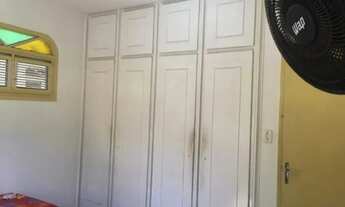 Imagem 5: Quarto semi mobiliado