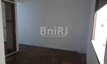 Imagem 4: Apt.. de sala e quarto, fundos, vista livre