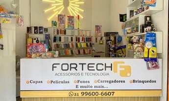 Imagem: Loja de acessórios, manutenção de celular