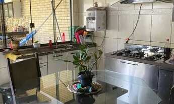 Imagem 5: Casa com piscina