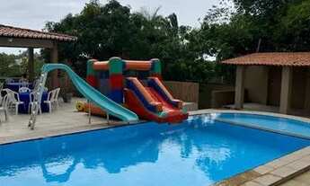 Imagem: Espaço para eventos na praia do meio casa