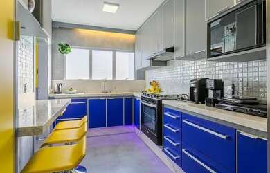 Imagem 5: Apartamento para Venda em Florianópolis, Balneário, 4 dormitórios, 1 suíte, 4 banheiros, 2