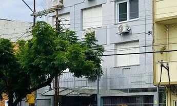 Imagem: Apartamento de 2 dormitórios, frente, reformado