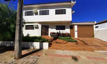 Imagem 2: SOBRADO COM 03 DORMITÓRIOS