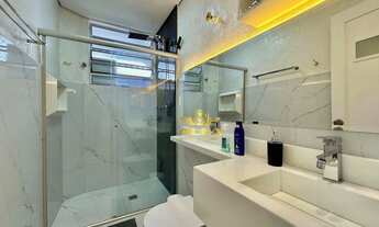 Imagem 6: Apartamento reformado à venda na Praia das Pitangueiras Guarujá; 2 dormitórios, sacada e 1