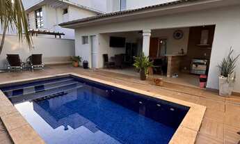 Imagem 4: Aluguel de Sobrado Mobiliado no Condomínio Belvedere 1 para alugar, 3 suítes espaçosas