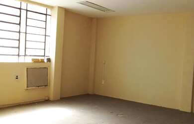 Imagem 2: CENTRO - RUA LIBERATO BARROSO, 307 ED TRIUNFO. - SALA, BANHEIRO SOCIAL