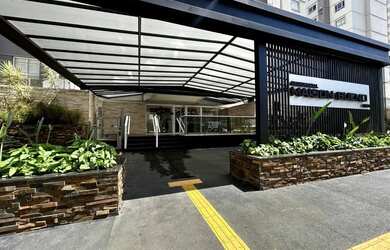 Imagem 2: Apartamento Novo, Alto Padrão, 3 suites, 3 vagas, 155 m², repleto em armarios, vista livre