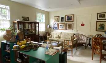 Imagem 6: Apartamento tipo casa reformado com cozinha em conceito aberto, 2 quartos e varandão à ven