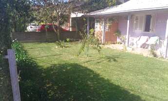 Imagem 2: Sitio com lago e casa em condomínio fechado, próximo de tudo