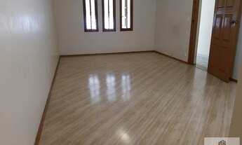 Imagem 2: Sobrado para Venda em Santo André, Jardim, 3 dormitórios, 1 suíte, 4 banheiros, 2 vagas