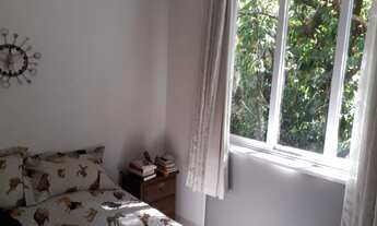 Imagem 2: Apartamento para venda tem 44 metros quadrados com 1 quarto em Leme - Rio de Janeiro - RJ