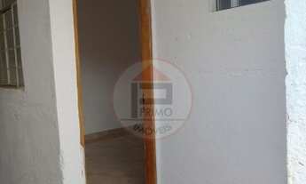 Imagem 3: L926 - Casa reformada na Vila Nhocuné - 03 cômodos e vaga para carro