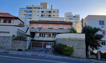 Imagem 3: Casa residencial financiável de 7 quartos na Carvoeira em frente à UFSC