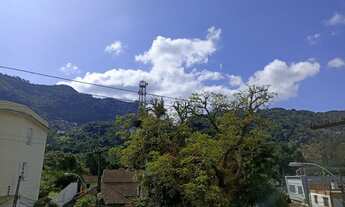 Imagem 7: Apartamento para venda com 70 metros quadrados com 2 quartos em Mosela - Petrópolis - RJ