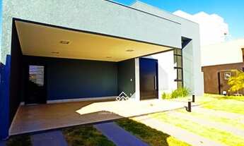 Imagem 2: Casa de condomínio térrea para venda tem 214 metros quadrados com 3 quartos