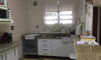 Imagem 7: Amplo sobrado com sacada e 4 vagas de garagem em Jardim do Estádio - Santo André - SP