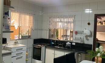 Imagem 4: Sobrado para venda tem 110 metros quadrados com 2 quartos