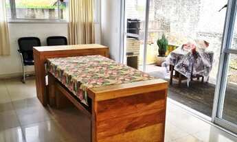 Imagem 2: Condomínio de alto padrão. Muito verde e 228 metros quadrados