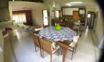 Imagem 7: Excelente casa com mezanino e duas suítes em ótima localização