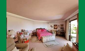 Imagem 2: Parque Costa Verde - Casa com 4 quartos sendo 3 suítes em 700m² com 5 vagas(B64