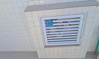 Imagem 4: Embaré - 2 Sobrepostas seminovas sendo térrea + alta - 4 vagas