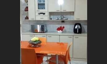 Imagem 7: Sobrado 3 dormitórios - 262,50 m² Possui uma edícula Quintal - 7 vagas de garagem Emba