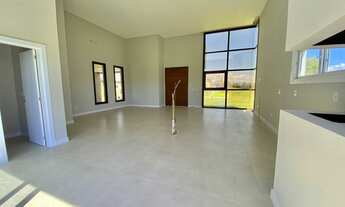 Imagem 4: Casa de condomínio para venda possui 190 metros quadrados com 4 quartos